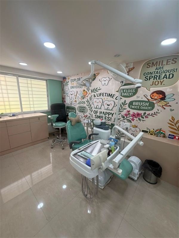 Modern dental treatment room at Smile Makers